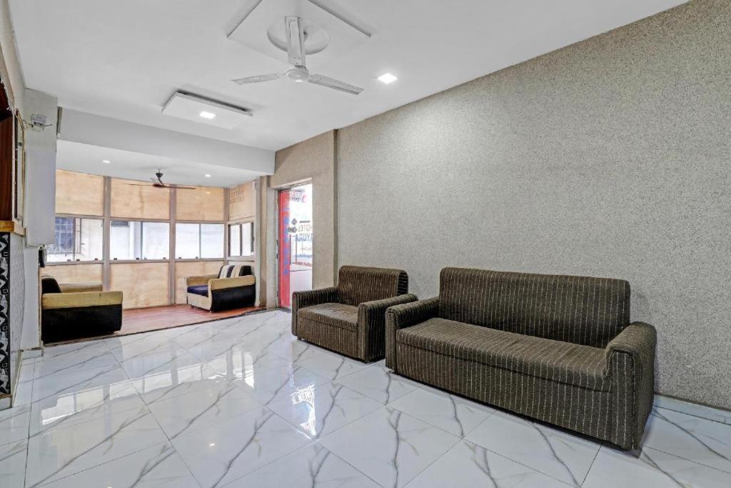Hotel Mayura, Ankleshwar Екстер'єр фото