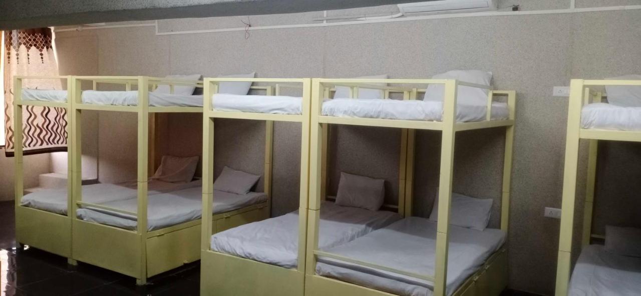 Hotel Mayura, Ankleshwar Екстер'єр фото