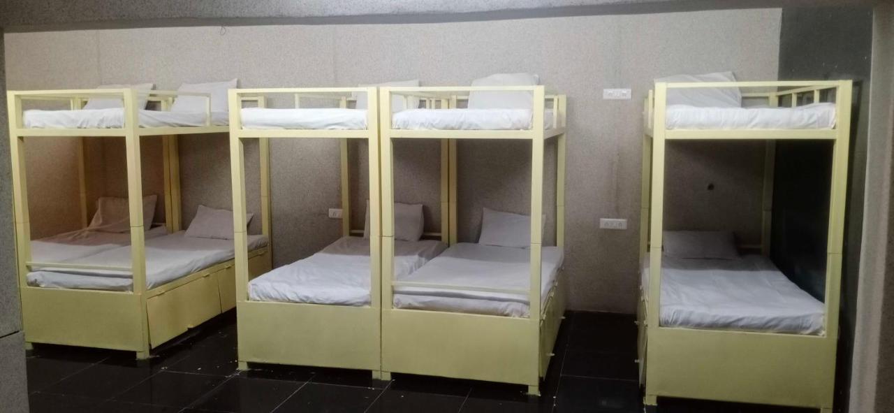 Hotel Mayura, Ankleshwar Екстер'єр фото