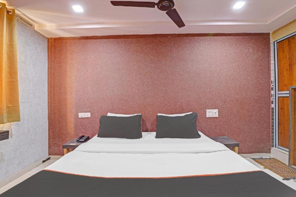 Hotel Mayura, Ankleshwar Екстер'єр фото