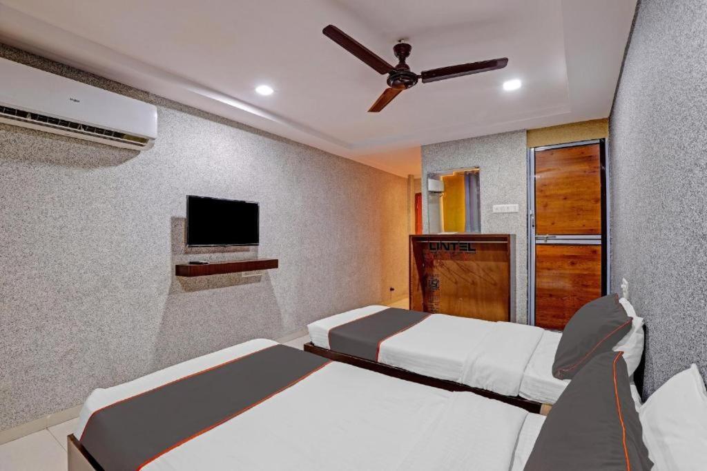 Hotel Mayura, Ankleshwar Екстер'єр фото