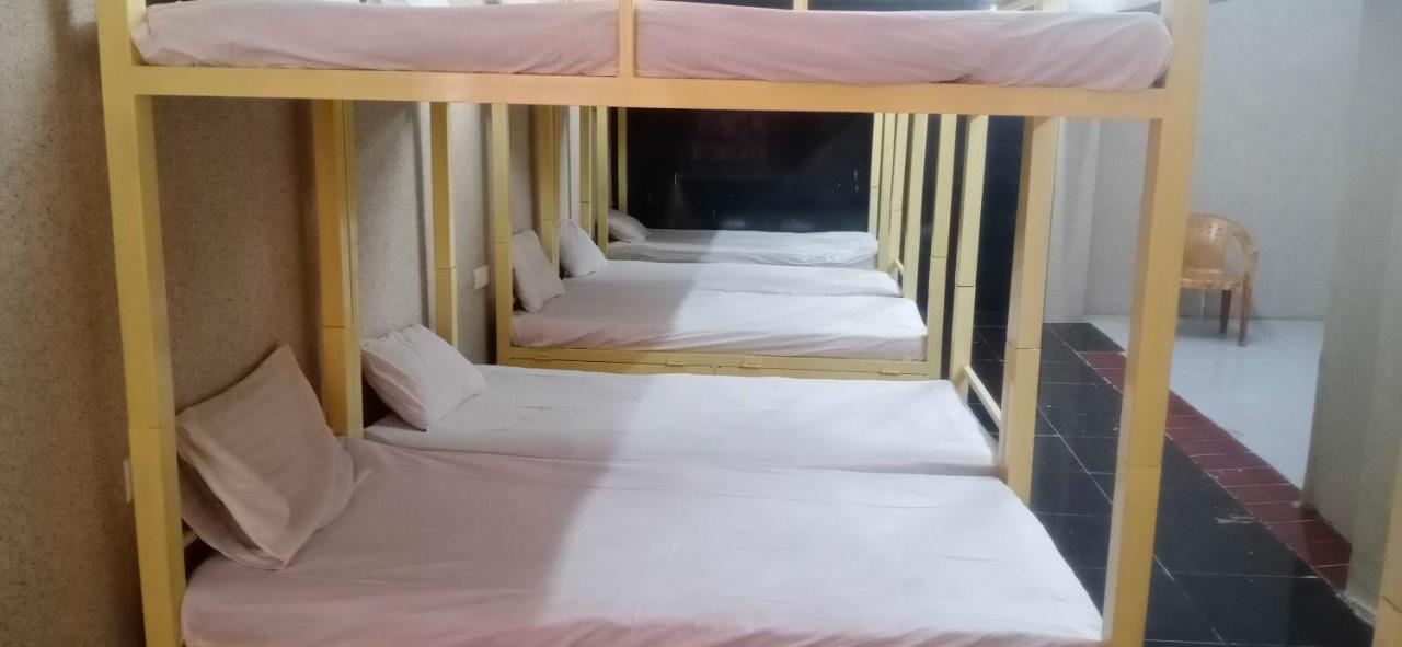 Hotel Mayura, Ankleshwar Екстер'єр фото