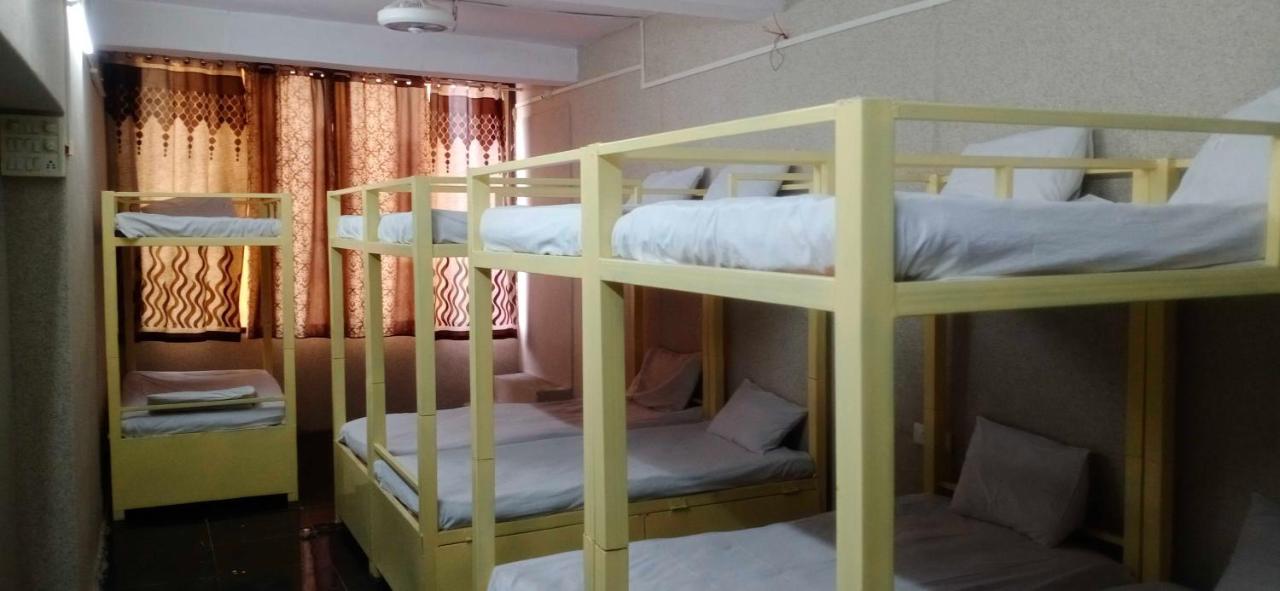 Hotel Mayura, Ankleshwar Екстер'єр фото