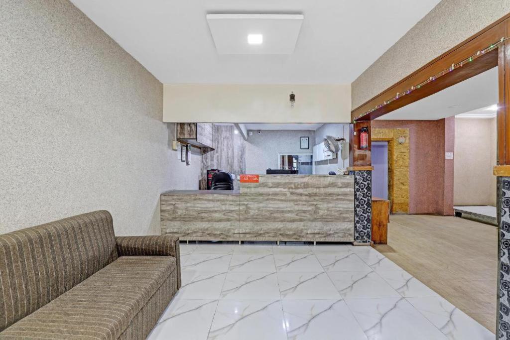 Hotel Mayura, Ankleshwar Екстер'єр фото