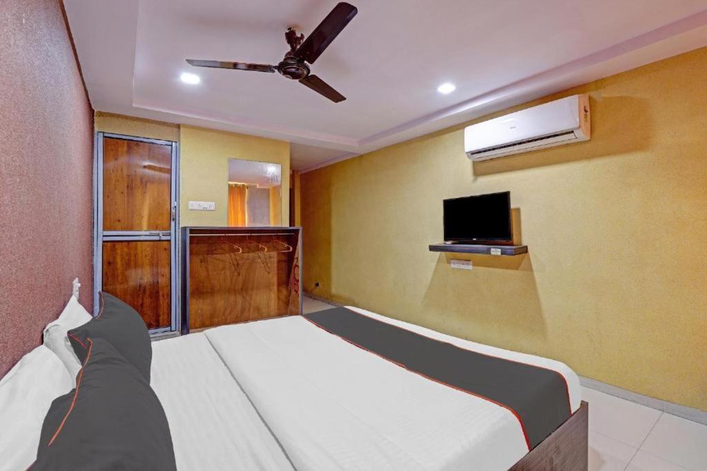 Hotel Mayura, Ankleshwar Екстер'єр фото